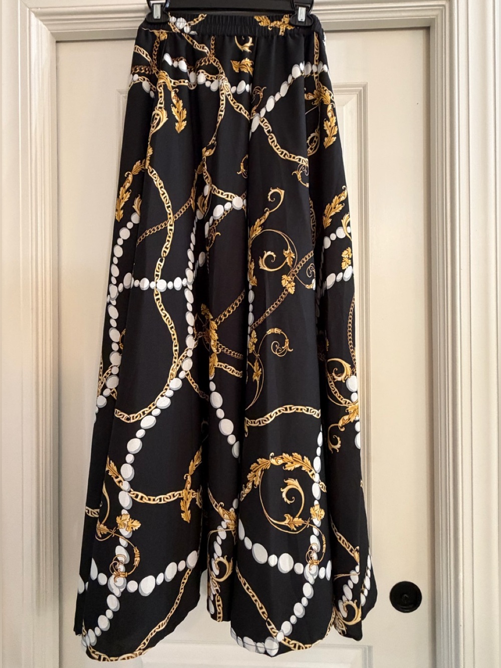 Women's Black Chain-Print Maxi  Skirt xl